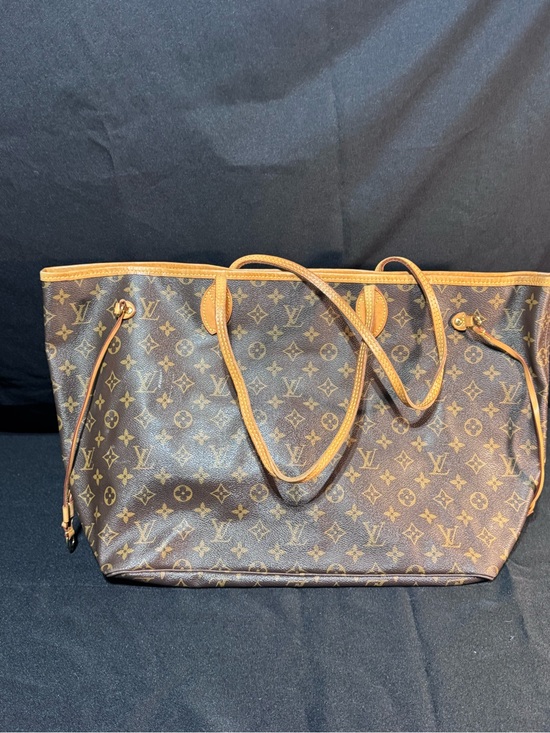 Louis Vuitton Handbags - Louis Vuitton Monogram Canvas GM size Tote Bag in Brown